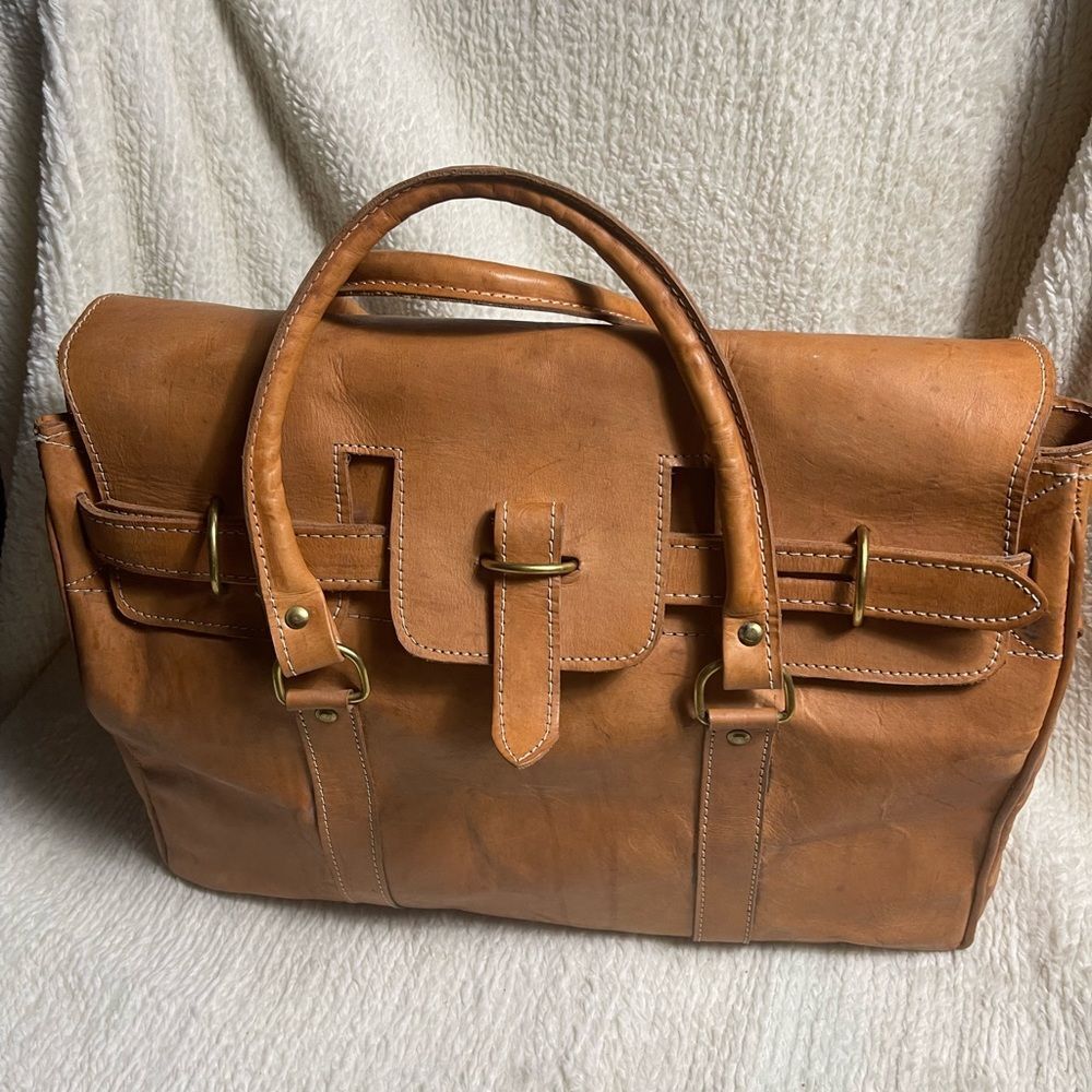 Classic Tan Leather Duffel travel weekender Bag gold tone hardwares
